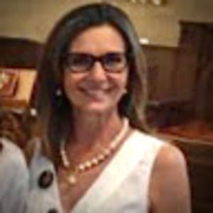 Meet your Posher, Estela